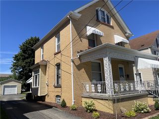 919 Warren Ave, New Castle, PA 16101