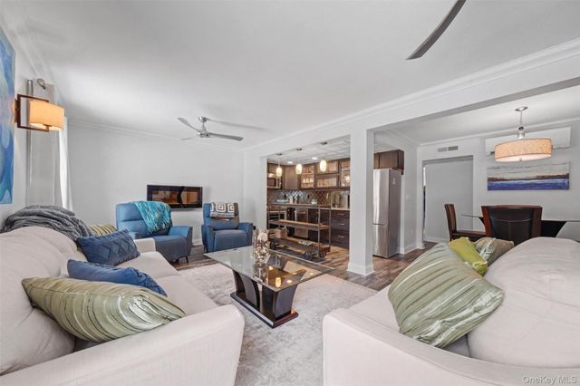 32 Hurlihe Street Apt. A, Poughkeepsie, NY 12601