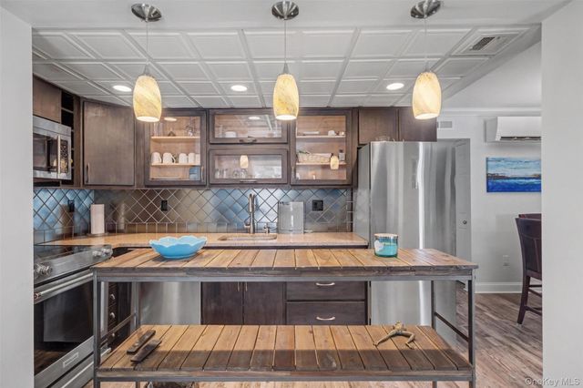 32 Hurlihe Street Apt. A, Poughkeepsie, NY 12601