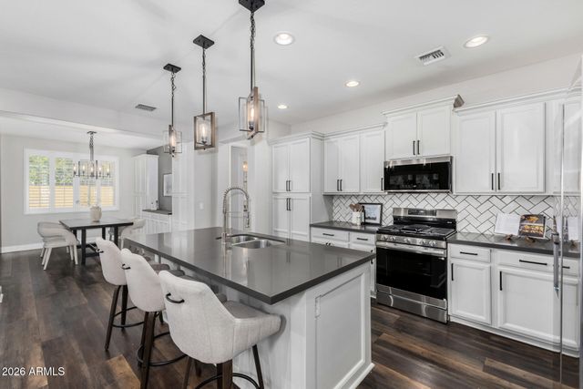 9752 E TORINO Avenue, Mesa, AZ 85212