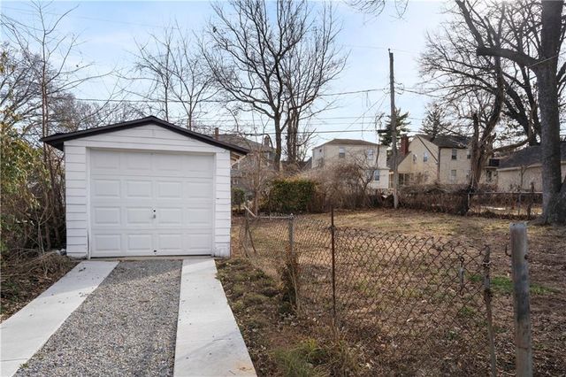 1421 E 77th Street, Kansas City, MO 64131