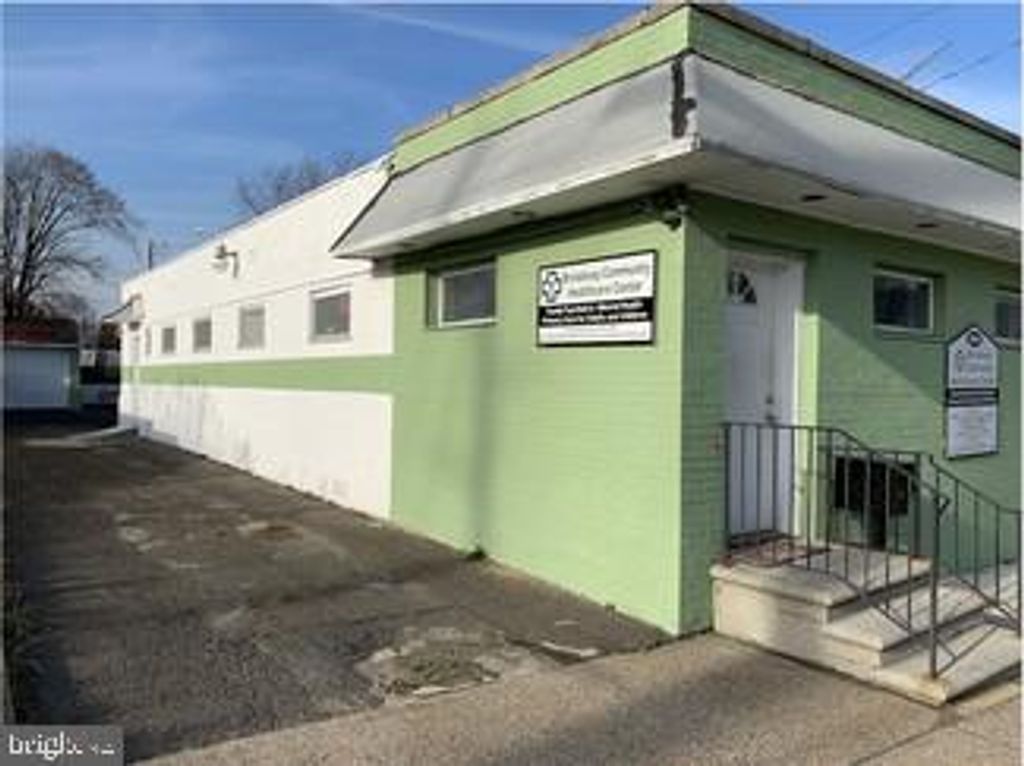 2809 RIVER AVE, Camden, NJ 08105