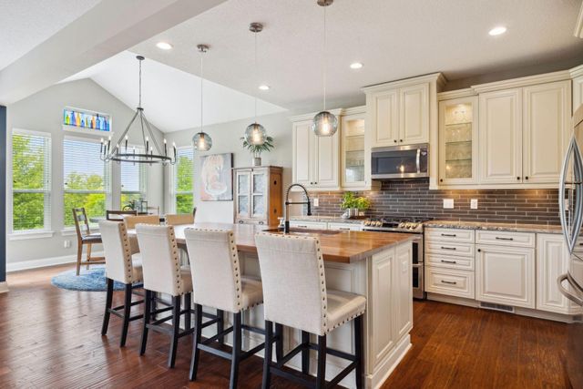 3747 Crane Island Court, Minnetrista, MN 55331