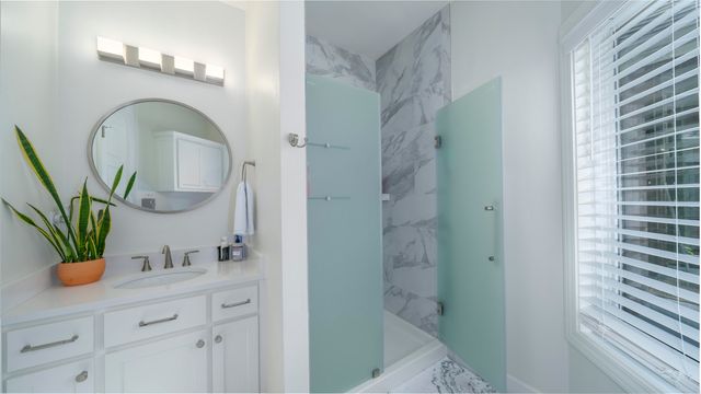 30397 S 567 Road 89, Monkey Island, OK 74331