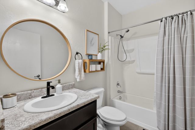 6376 E Laco Way, Tucson, AZ 85756