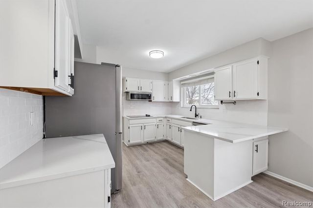 2728 Winter Park Court, Rochester Hills, MI 48309