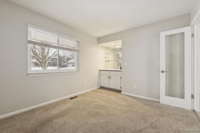 2728 Winter Park Court, Rochester Hills, MI 48309