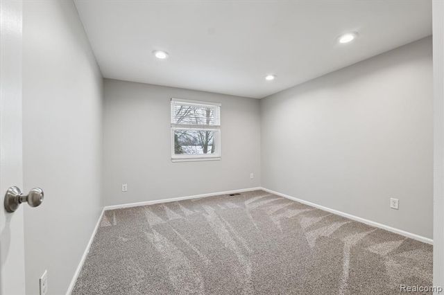 2728 Winter Park Court, Rochester Hills, MI 48309