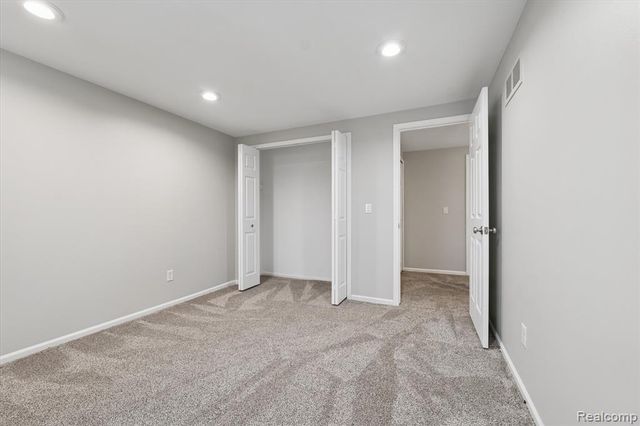 2728 Winter Park Court, Rochester Hills, MI 48309