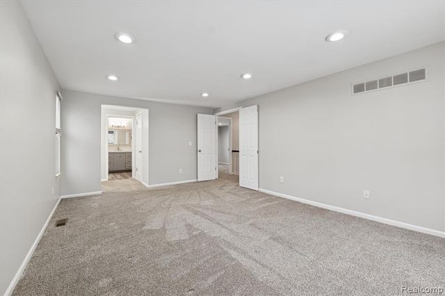 2728 Winter Park Court, Rochester Hills, MI 48309