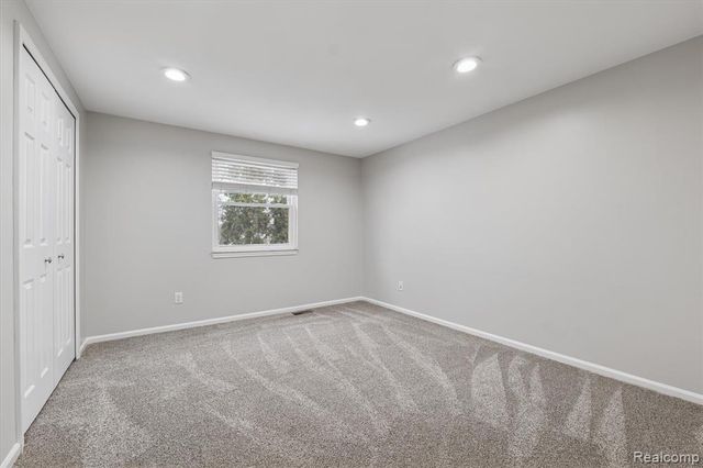 2728 Winter Park Court, Rochester Hills, MI 48309