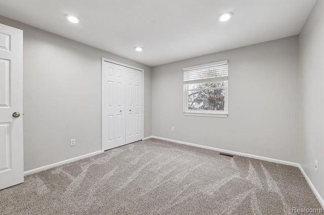 2728 Winter Park Court, Rochester Hills, MI 48309