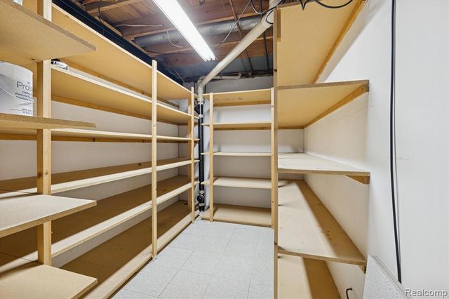 2728 Winter Park Court, Rochester Hills, MI 48309