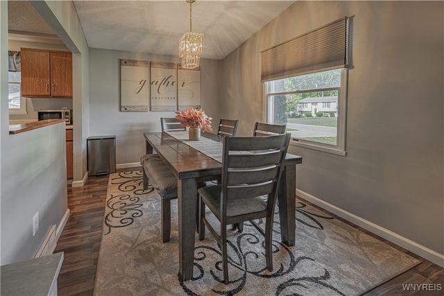 6640 Royal Parkway South, Lockport Town, NY 14094