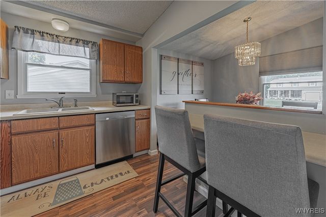 6640 Royal Parkway South, Lockport Town, NY 14094