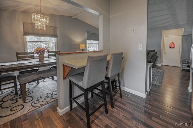 6640 Royal Parkway South, Lockport Town, NY 14094