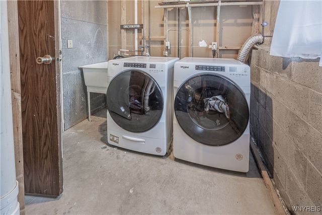 6640 Royal Parkway South, Lockport Town, NY 14094