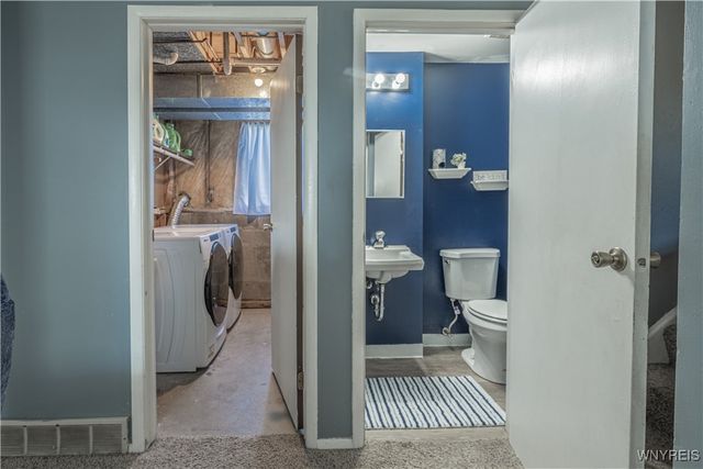 6640 Royal Parkway South, Lockport Town, NY 14094