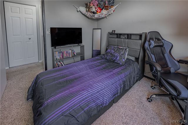 6640 Royal Parkway South, Lockport Town, NY 14094