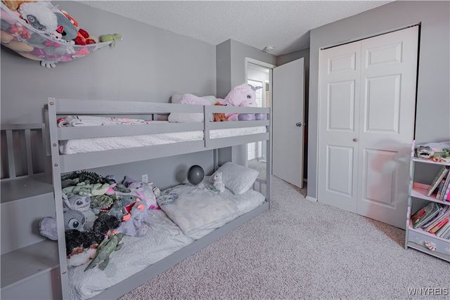 6640 Royal Parkway South, Lockport Town, NY 14094