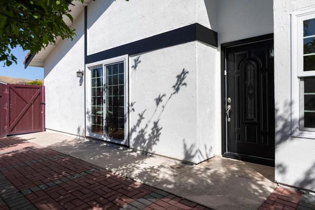 5911 Southview Drive, San Jose, CA 95138