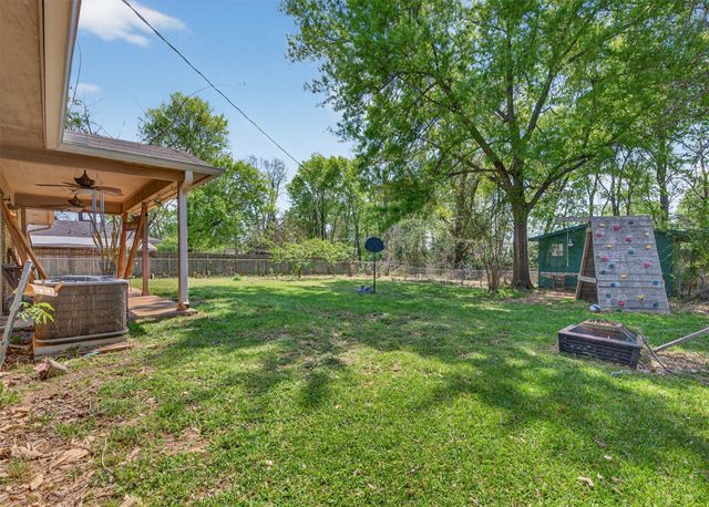 11138 Parkside Drive, Shreveport, LA 71115