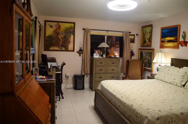 800 SW 142nd Ave 401N, Pembroke Pines, FL 33027