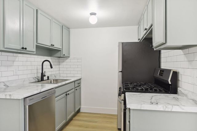 99 E 54th Street 3, Minneapolis, MN 55419