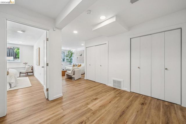 4191 Montgomery ST, Oakland, CA 94611
