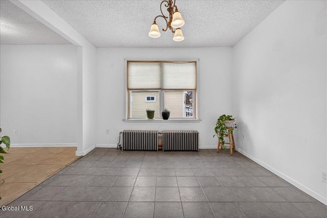 25 Corning Street, Colonie, NY 12205