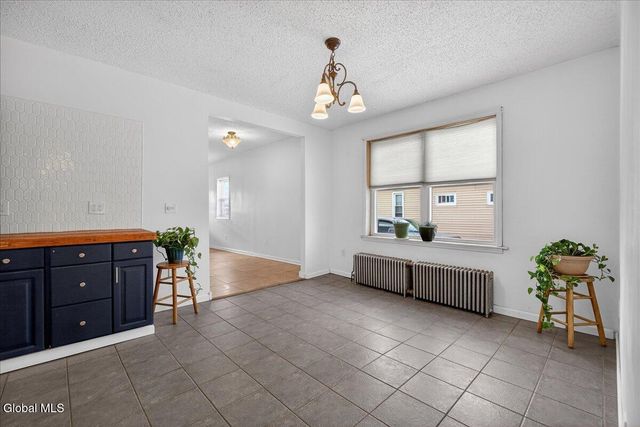 25 Corning Street, Colonie, NY 12205