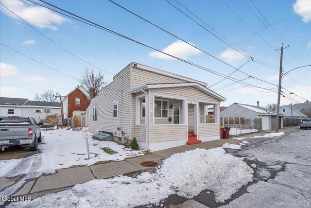 25 Corning Street, Colonie, NY 12205