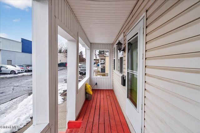 25 Corning Street, Colonie, NY 12205