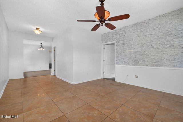 25 Corning Street, Colonie, NY 12205