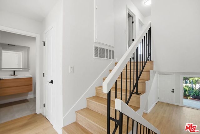 1203 Ramona Drive, Newbury Park, CA 91320