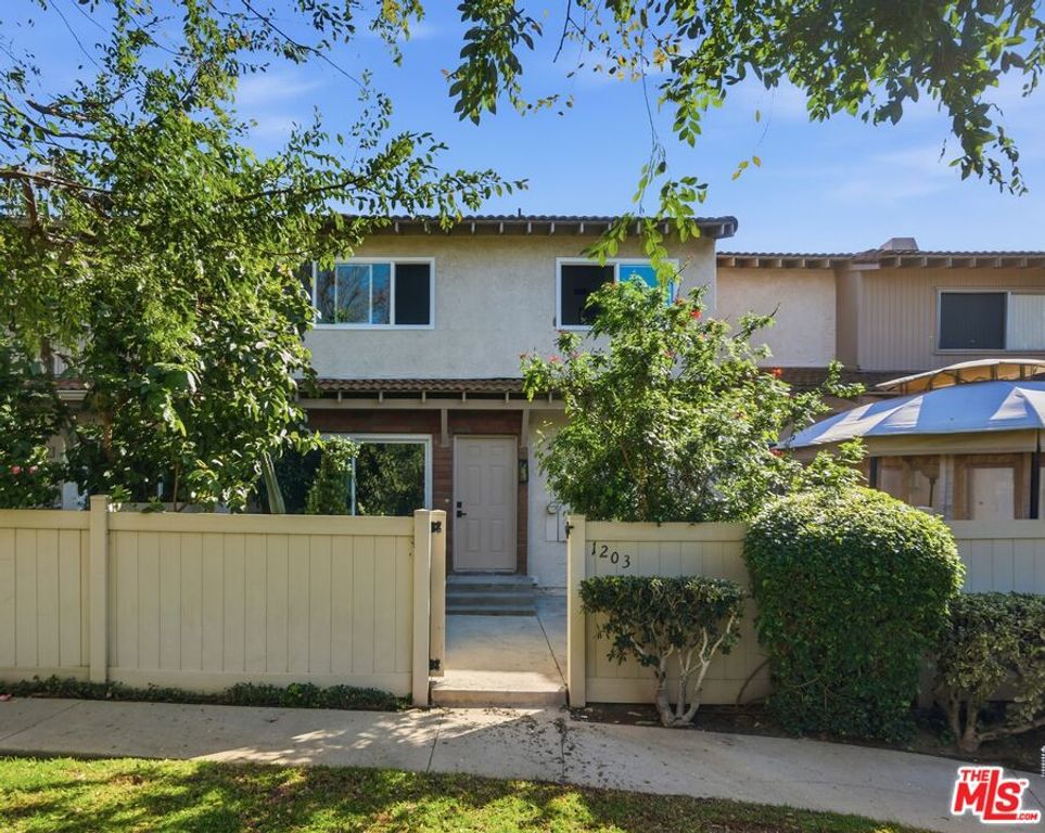1203 Ramona Drive, Newbury Park, CA 91320