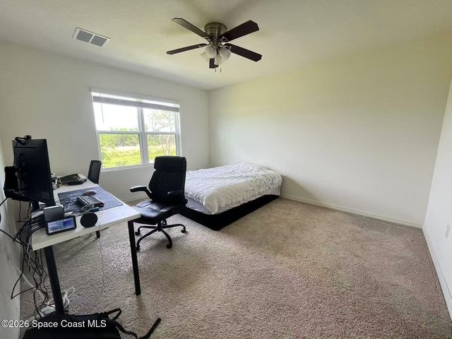 2183 Farmhouse Road SE, Palm Bay, FL 32909