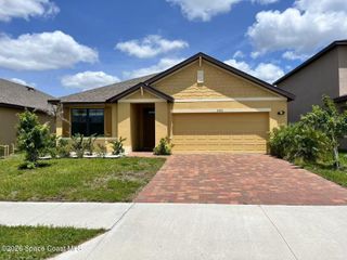 2183 Farmhouse Road SE, Palm Bay, FL 32909