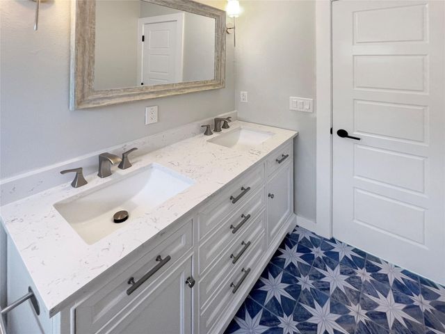 9614 Newfoundland CIR, Austin, TX 78758