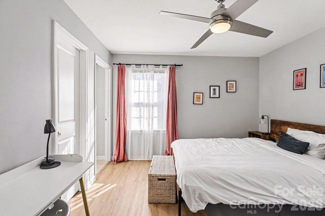 727 Thera Drive, Charlotte, NC 28206