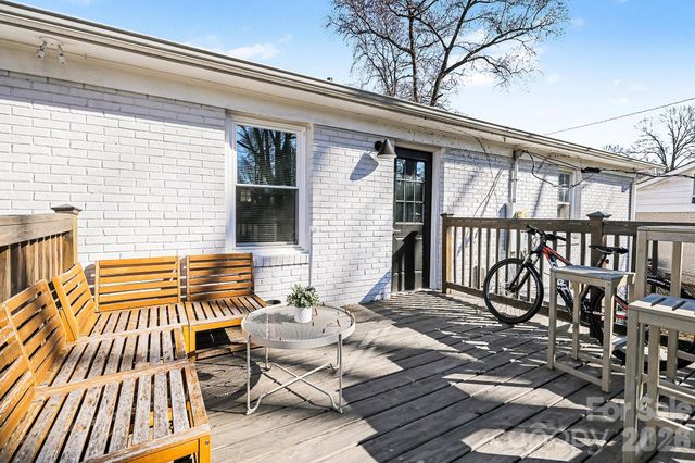 727 Thera Drive, Charlotte, NC 28206