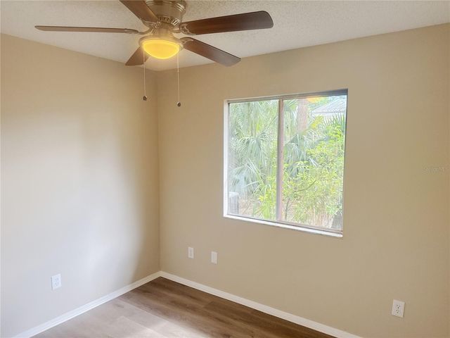 11345 SE 188TH AVENUE, Ocklawaha, FL 32179