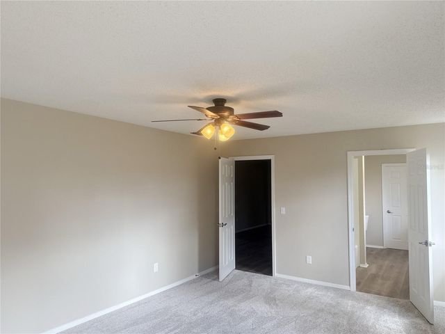 11345 SE 188TH AVENUE, Ocklawaha, FL 32179