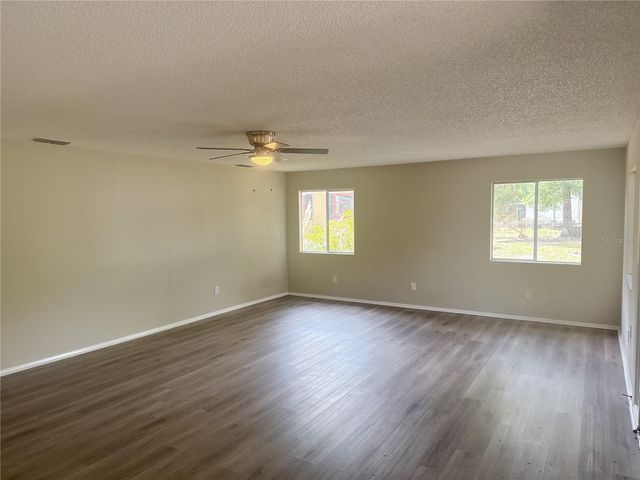 11345 SE 188TH AVENUE, Ocklawaha, FL 32179