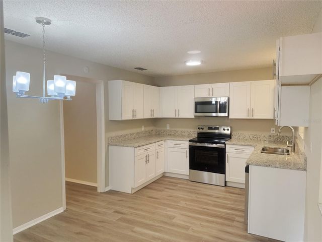 11345 SE 188TH AVENUE, Ocklawaha, FL 32179