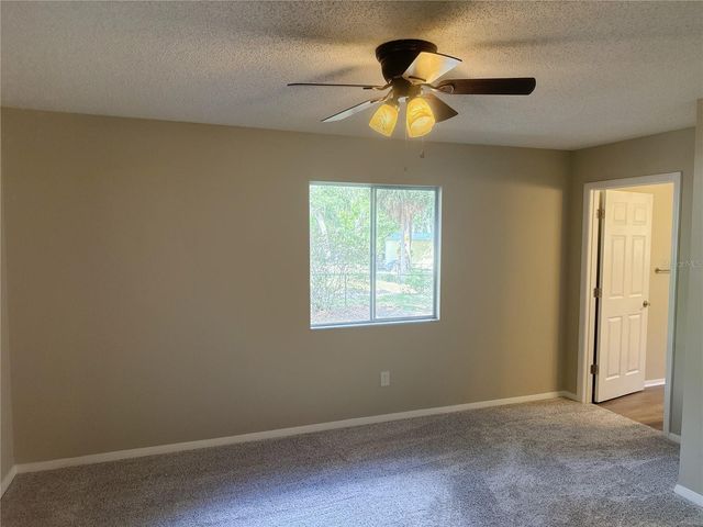 11345 SE 188TH AVENUE, Ocklawaha, FL 32179