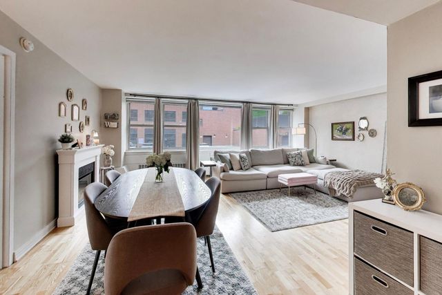 2300 N Commonwealth Avenue 2H, Chicago, IL 60614