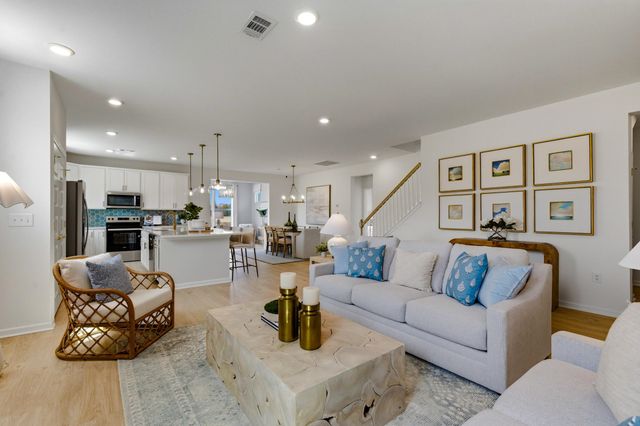 3013 Pembroke St, Longs, SC 29568