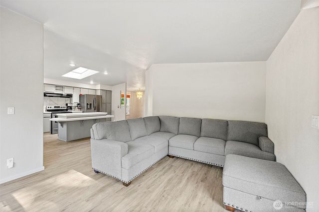 11905 Triviere Trail SE, Port Orchard, WA 98367