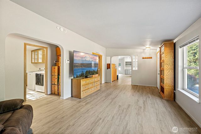 11905 Triviere Trail SE, Port Orchard, WA 98367